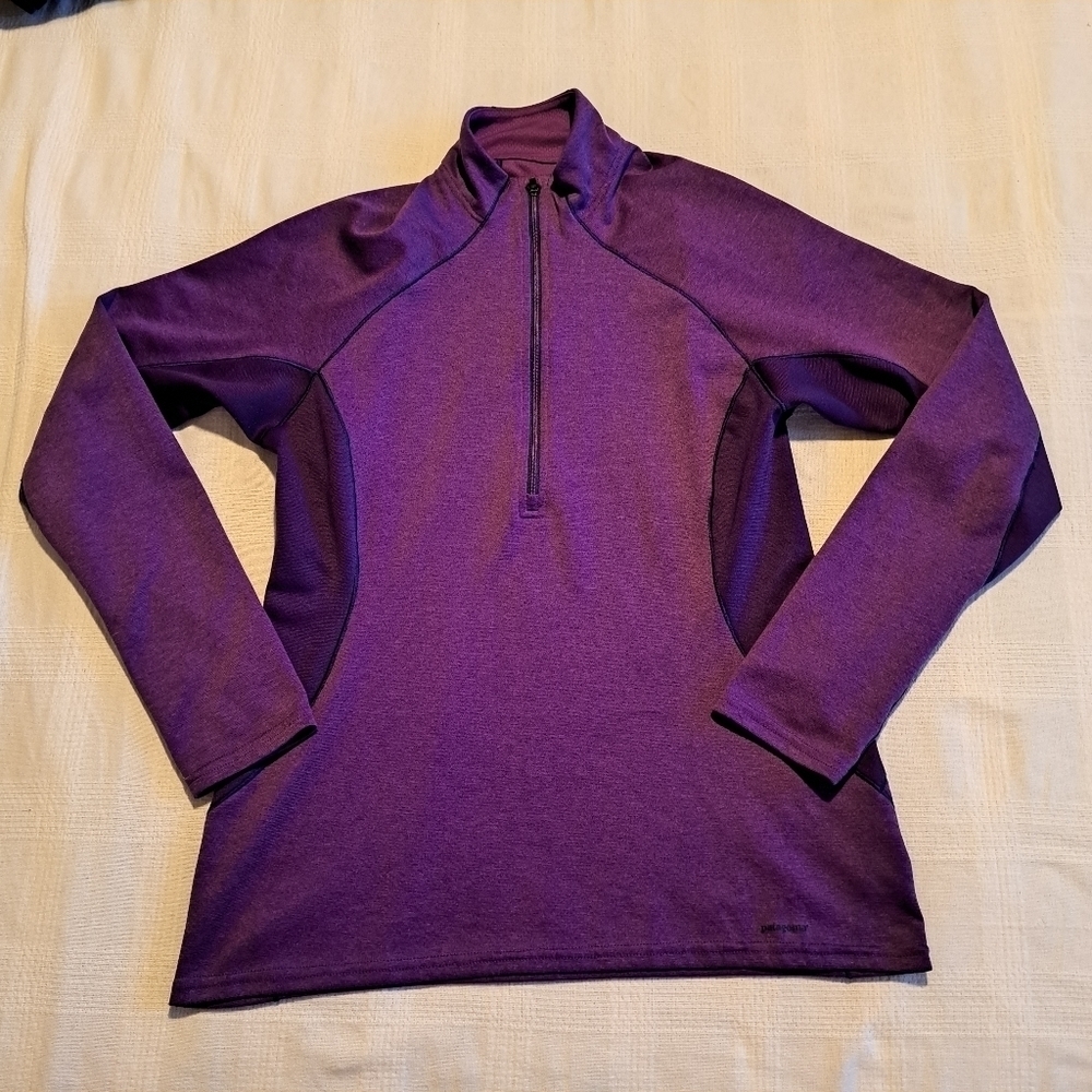 Patagonia women's size Medium 1/4 zip shirt pullover 2 tone purple midweight